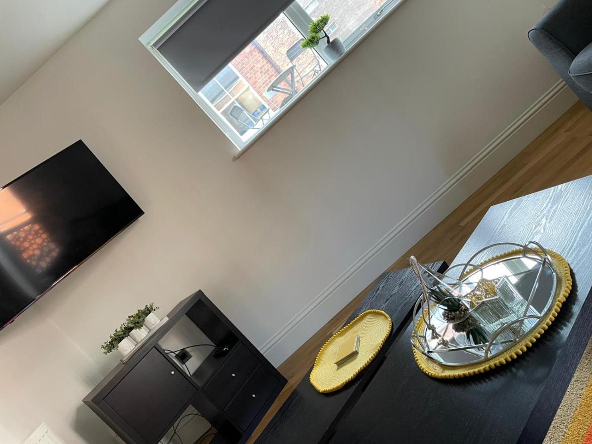 Central Hull Spacious Apartment H3 كينغستون أبون هول المظهر الخارجي الصورة
