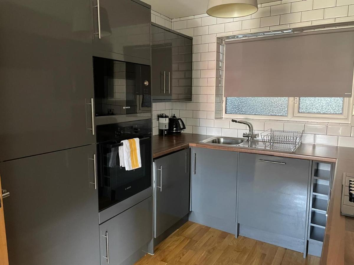 Central Hull Spacious Apartment H3 كينغستون أبون هول المظهر الخارجي الصورة