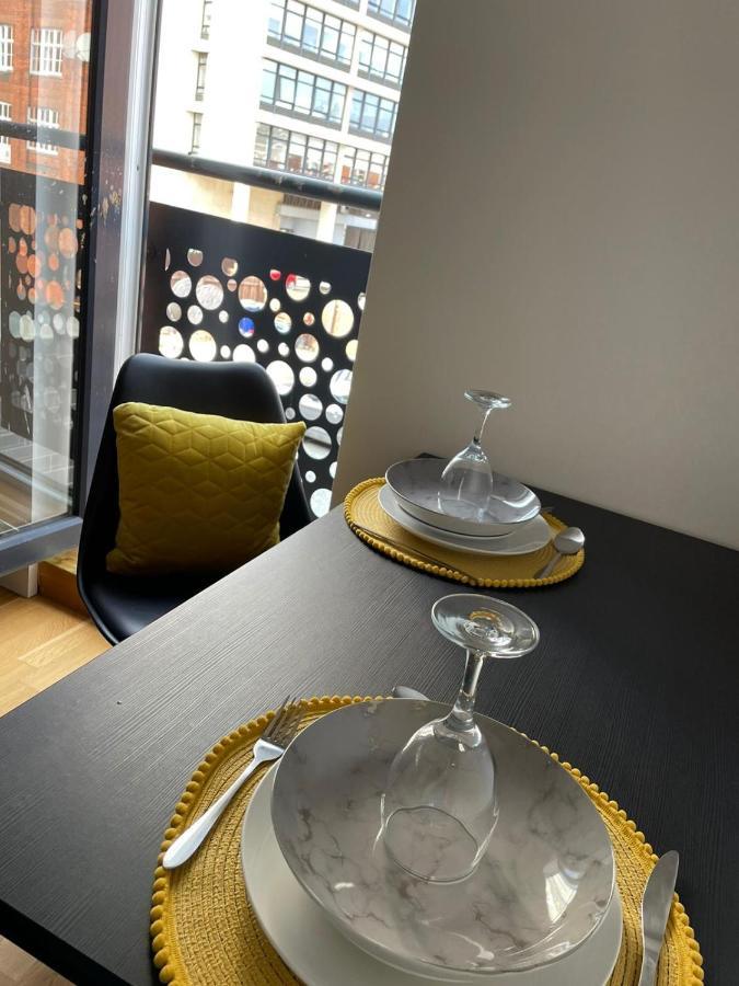 Central Hull Spacious Apartment H3 كينغستون أبون هول المظهر الخارجي الصورة